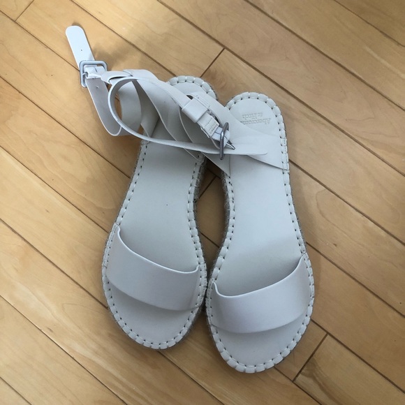 NWOT Abercrombie Espadrille Sandals - Picture 3 of 5